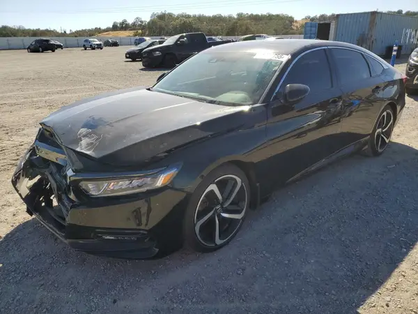 1HGCV2F34KA027583 2019 HONDA ACCORD - Image 1