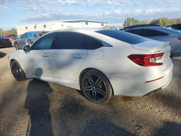1HGCV2F34KA802626 2019 HONDA ACCORD - Image 2