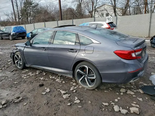1HGCV2F35JA000505 2018 HONDA ACCORD - Image 2