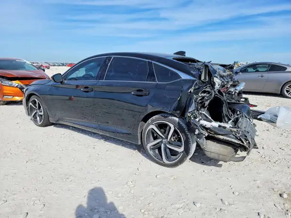 1HGCV2F35JA002075 2018 HONDA ACCORD - Image 2