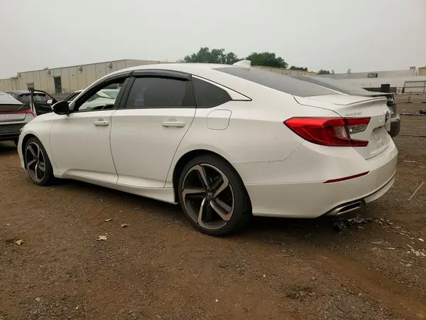 1HGCV2F35JA007714 2018 HONDA ACCORD - Image 2