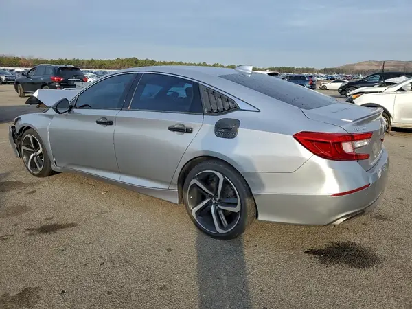 1HGCV2F35JA009219 2018 HONDA ACCORD - Image 2