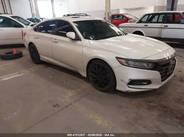 1HGCV2F35JA010984 2018 HONDA ACCORD - Image 1