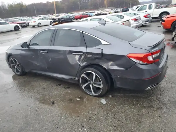 1HGCV2F35JA015876 2018 HONDA ACCORD - Image 2