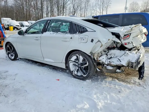 1HGCV2F35JA019832 2018 HONDA ACCORD - Image 2