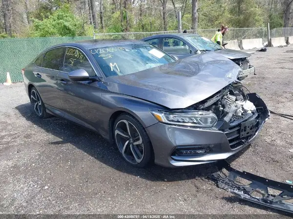 1HGCV2F35JA026568 2018 HONDA ACCORD - Image 1