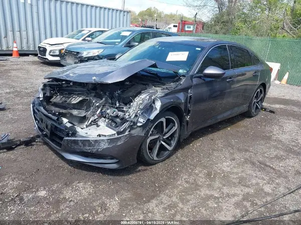 1HGCV2F35JA026568 2018 HONDA ACCORD - Image 2