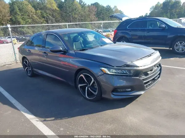 1HGCV2F35JA031365 2018 HONDA ACCORD - Image 1