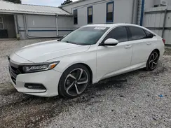 1HGCV2F35JA032323 2018 HONDA ACCORD