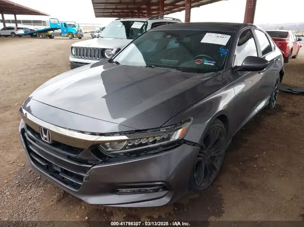1HGCV2F35JA035402 2018 HONDA ACCORD - Image 2
