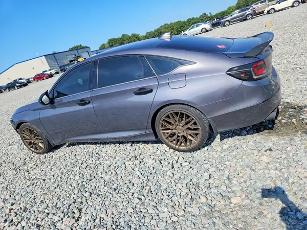 1HGCV2F35JA047579 2018 HONDA ACCORD - Image 2