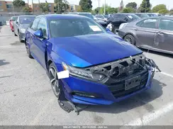 1HGCV2F35JA048277 2018 HONDA ACCORD