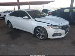 1HGCV2F35JA051597 2018 HONDA ACCORD