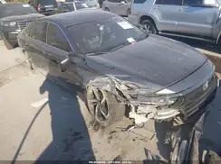 1HGCV2F35JA052409 2018 HONDA ACCORD