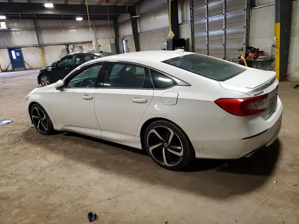 1HGCV2F35KA025986 2019 HONDA ACCORD - Image 2
