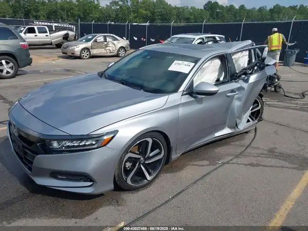 1HGCV2F35KA028550 2019 HONDA ACCORD - Image 2