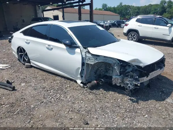 1HGCV2F35NA003863 2022 HONDA ACCORD - Image 1