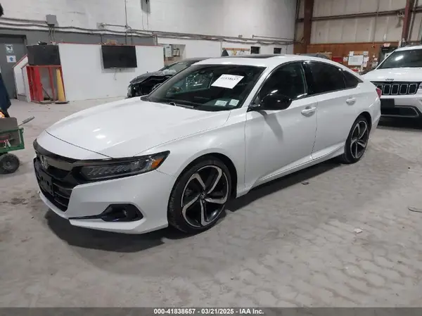1HGCV2F35NA020131 2022 HONDA ACCORD - Image 2
