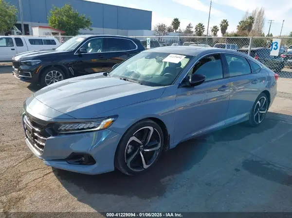 1HGCV2F35NA020596 2022 HONDA ACCORD - Image 2