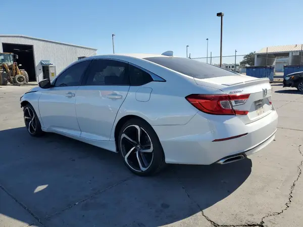 1HGCV2F36JA004191 2018 HONDA ACCORD - Image 2