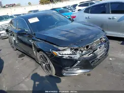 1HGCV2F36JA010766 2018 HONDA ACCORD