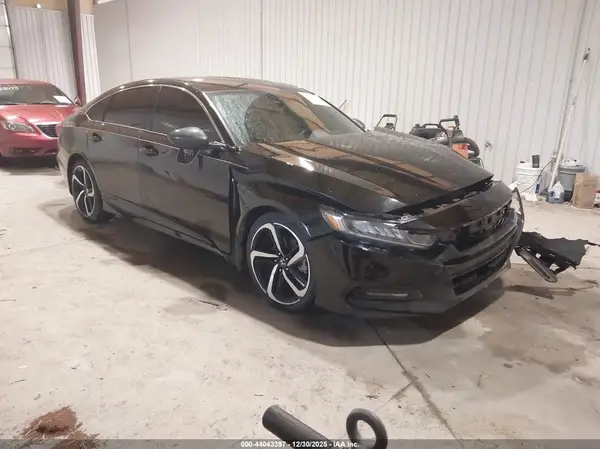 1HGCV2F36JA012873 2018 HONDA ACCORD - Image 1