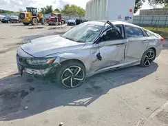 1HGCV2F36JA029558 2018 HONDA ACCORD