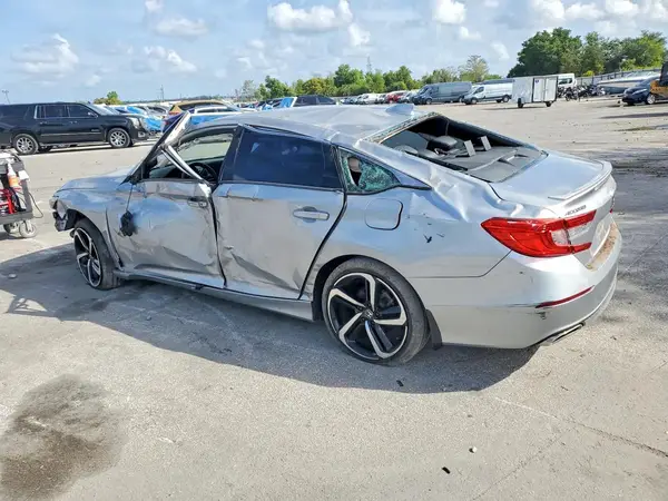 1HGCV2F36JA029558 2018 HONDA ACCORD - Image 2