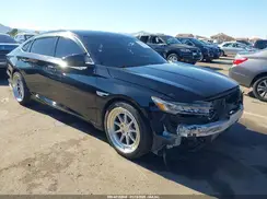 1HGCV2F36JA032752 2018 HONDA ACCORD