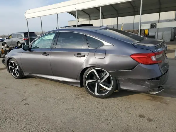 1HGCV2F36JA035666 2018 HONDA ACCORD - Image 2