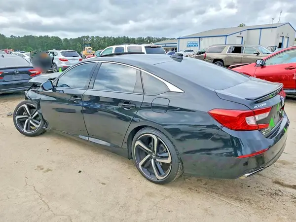 1HGCV2F36JA044318 2018 HONDA ACCORD - Image 2