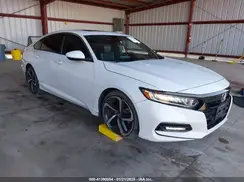 1HGCV2F36JA045582 2018 HONDA ACCORD
