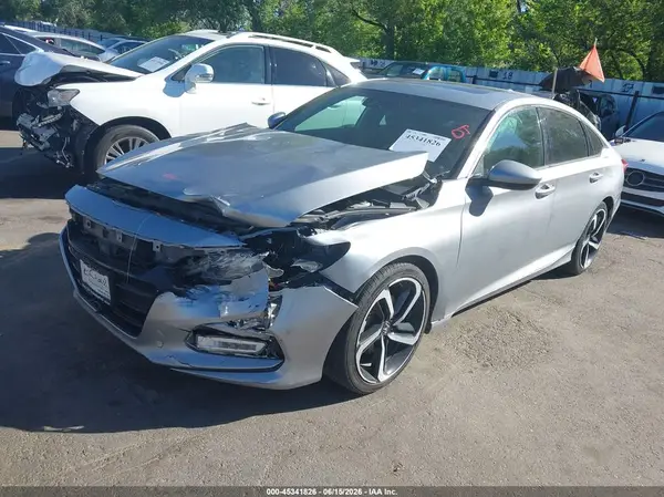 1HGCV2F36JA047672 2018 HONDA ACCORD - Image 2