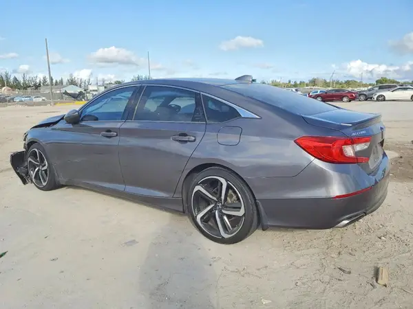 1HGCV2F36JA049549 2018 HONDA ACCORD - Image 2