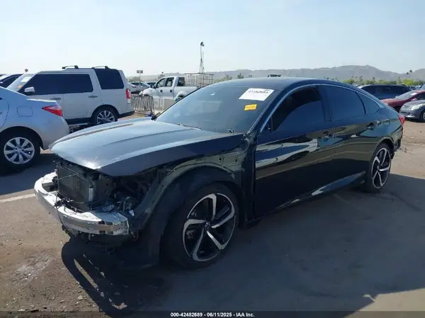 1HGCV2F36JA051821 2018 HONDA ACCORD - Image 2