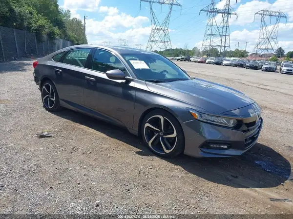 1HGCV2F36JA052418 2018 HONDA ACCORD - Image 1