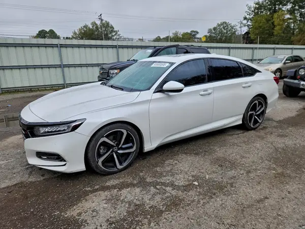 1HGCV2F36JA052774 2018 HONDA ACCORD - Image 1