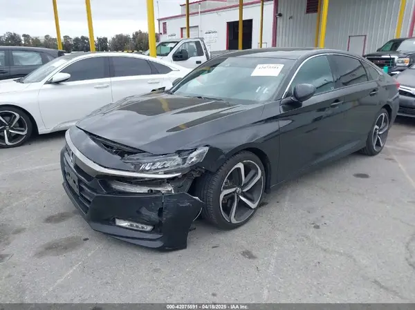 1HGCV2F36KA005973 2019 HONDA ACCORD - Image 2