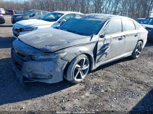 1HGCV2F36LA031667 2020 HONDA ACCORD - Image 2
