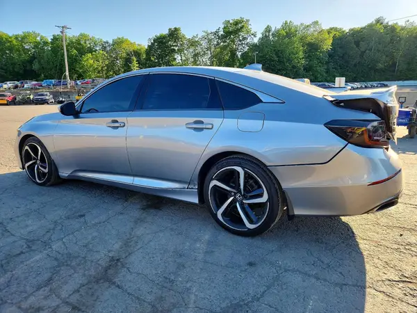 1HGCV2F37JA002966 2018 HONDA ACCORD - Image 2