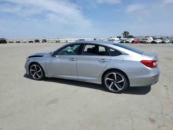 1HGCV2F37JA009447 2018 HONDA ACCORD - Image 2