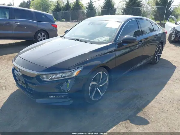 1HGCV2F37JA011456 2018 HONDA ACCORD - Image 2