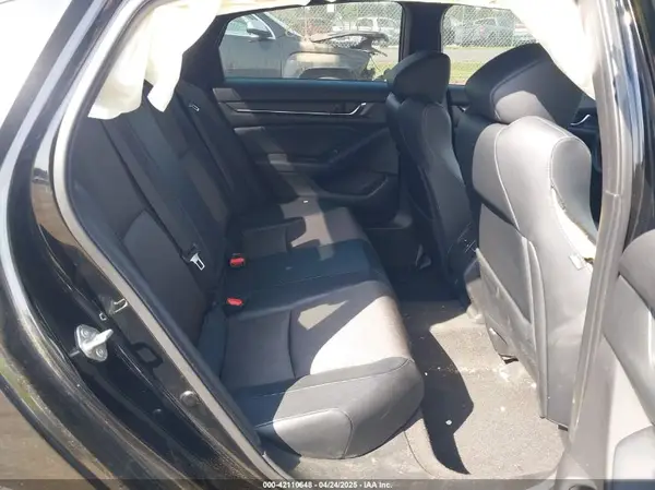 1HGCV2F37JA011456 2018 HONDA ACCORD - Image 8