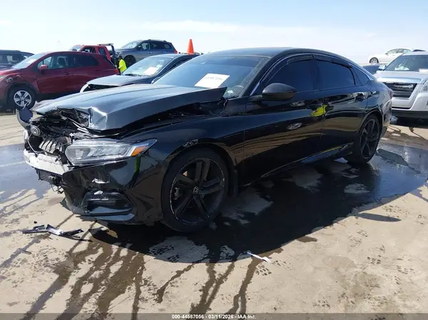 1HGCV2F37JA016320 2018 HONDA ACCORD - Image 2