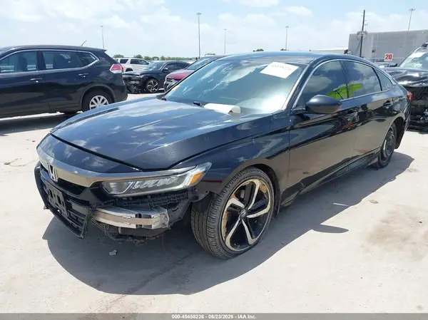1HGCV2F37JA021677 2018 HONDA ACCORD - Image 2