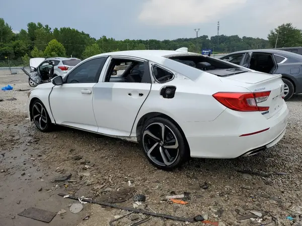 1HGCV2F37JA024529 2018 HONDA ACCORD - Image 2