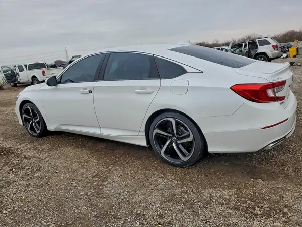 1HGCV2F37JA039449 2018 HONDA ACCORD - Image 2