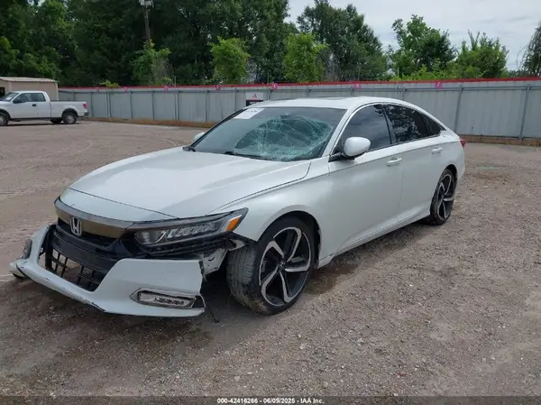 1HGCV2F37JA041802 2018 HONDA ACCORD - Image 2