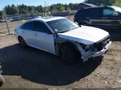 1HGCV2F37JA041816 2018 HONDA ACCORD