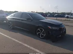1HGCV2F37JA042660 2018 HONDA ACCORD